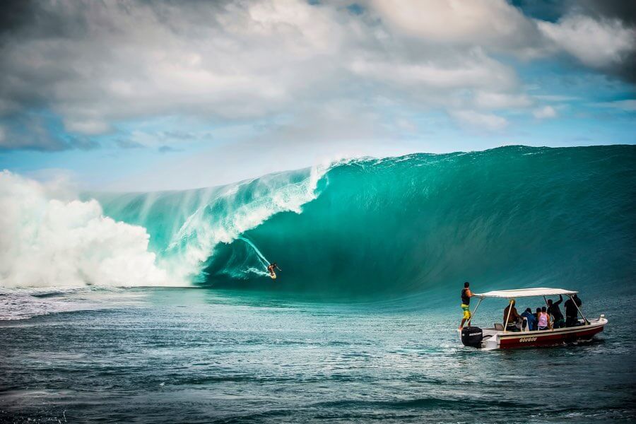 GouGou (surfer: Raimana Van Bastolaer at Teahupo’o)