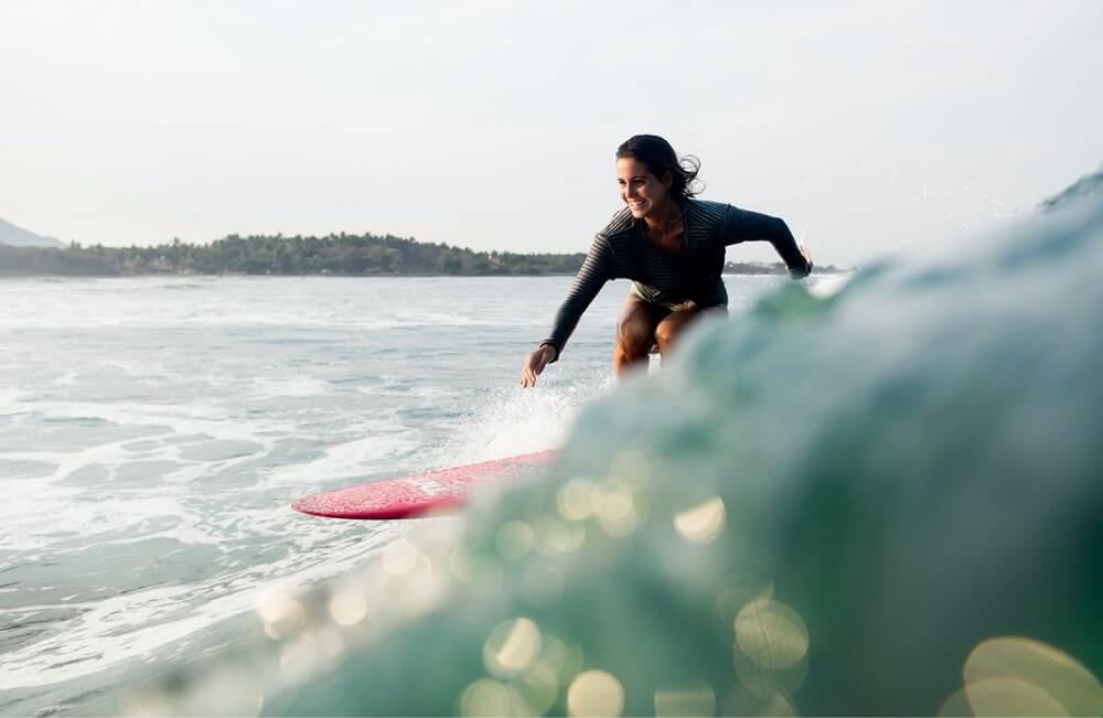 Brazilian female surfer, Chloé Calmon