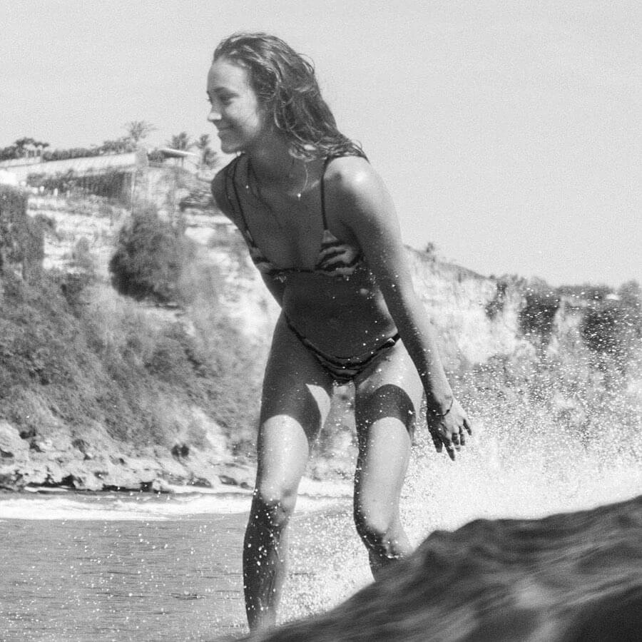 Justine Mauvin (female surfer)