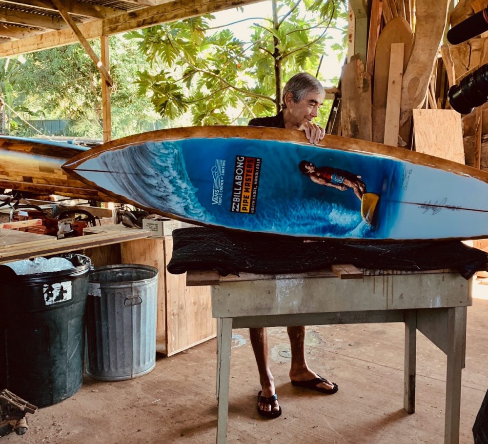 The art of the Pipe Masters Club of the Waves