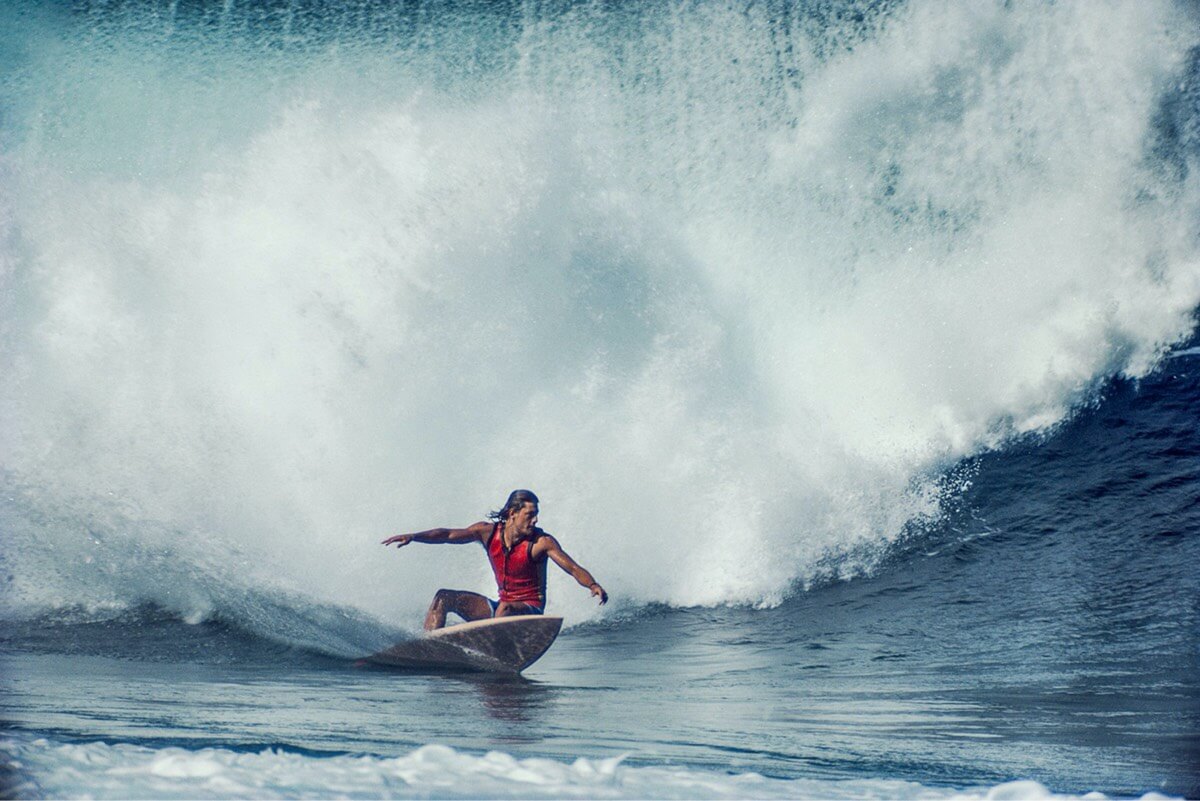 Shaun Tomson at Pipeline, Hawaii in 1977. Photo by Jeff Divine