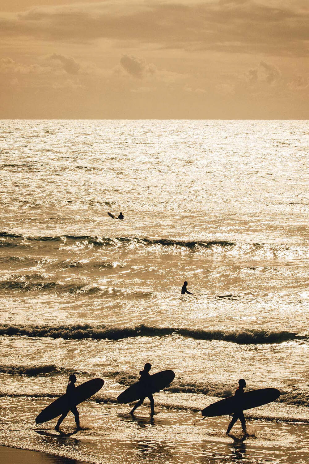 Surfer silhouettes