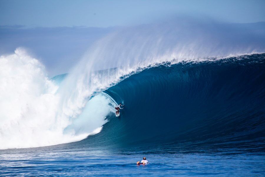 Khol Cristensen at Cloudbreak, Fiji