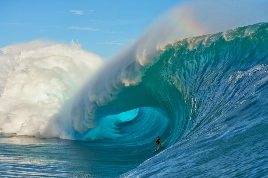 タヒチ・チョープー サーフィン写真集「Teahupoo」ティム・マッケンナ 撮影 Tim McKenna — Surf Photographer in Tahiti, French Polynesia
