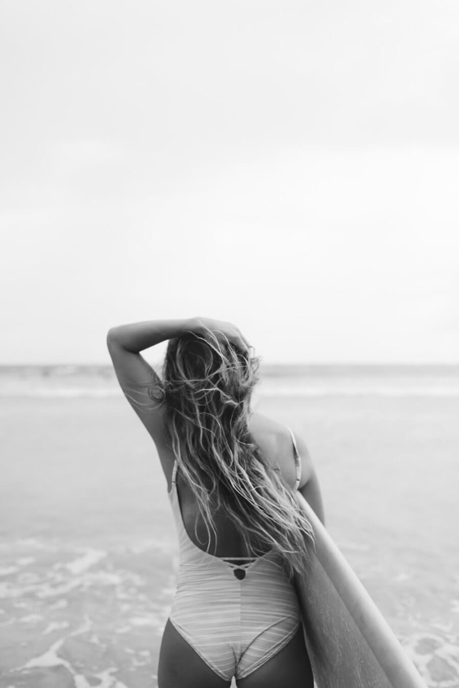 Female surfer, Eryn Krouse